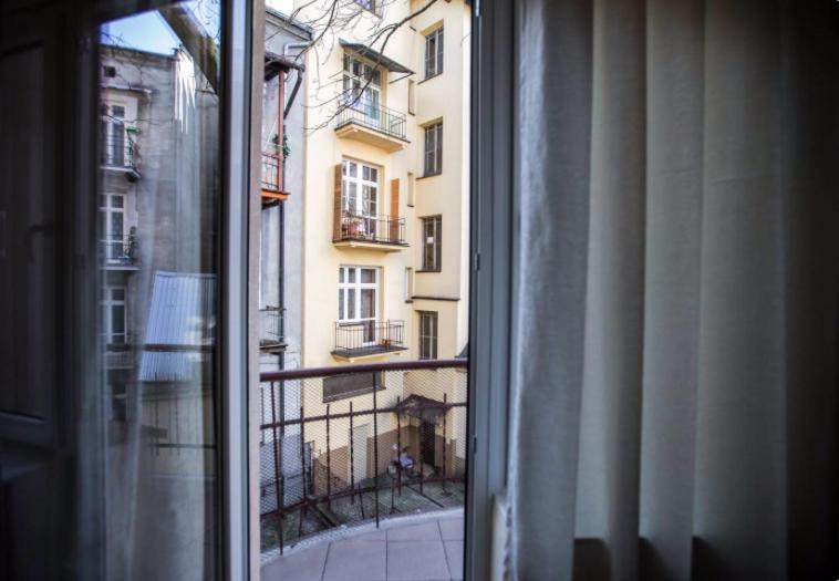 Homely 4 Bedroom Apartment - Old Town - By Upstairs Kraków Zewnętrze zdjęcie